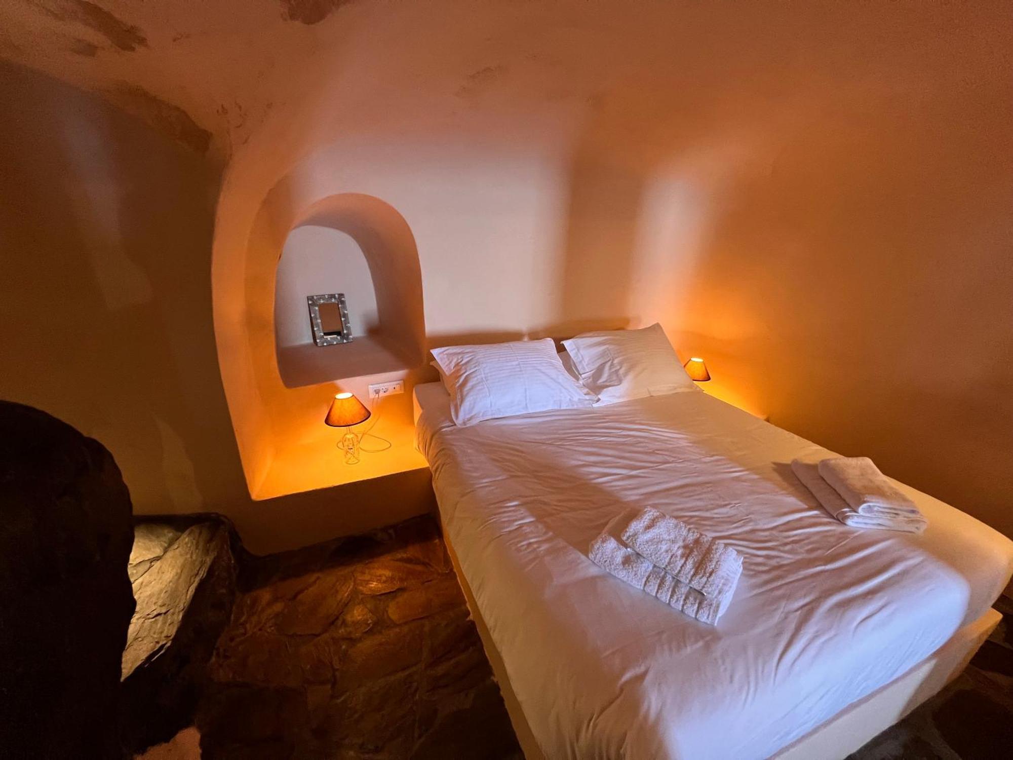 Oia Vineyart Homes Room photo