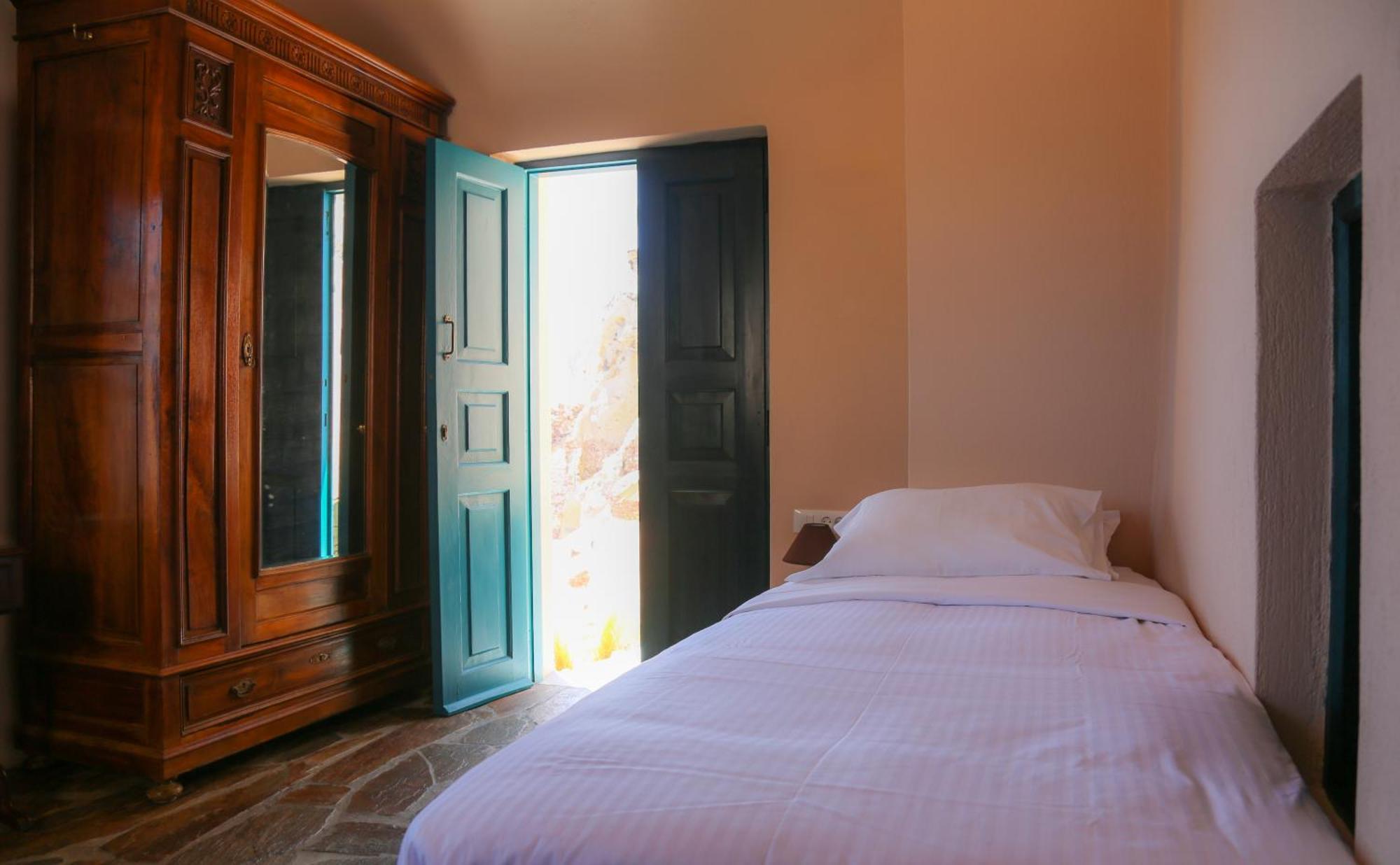 Oia Vineyart Homes Room photo