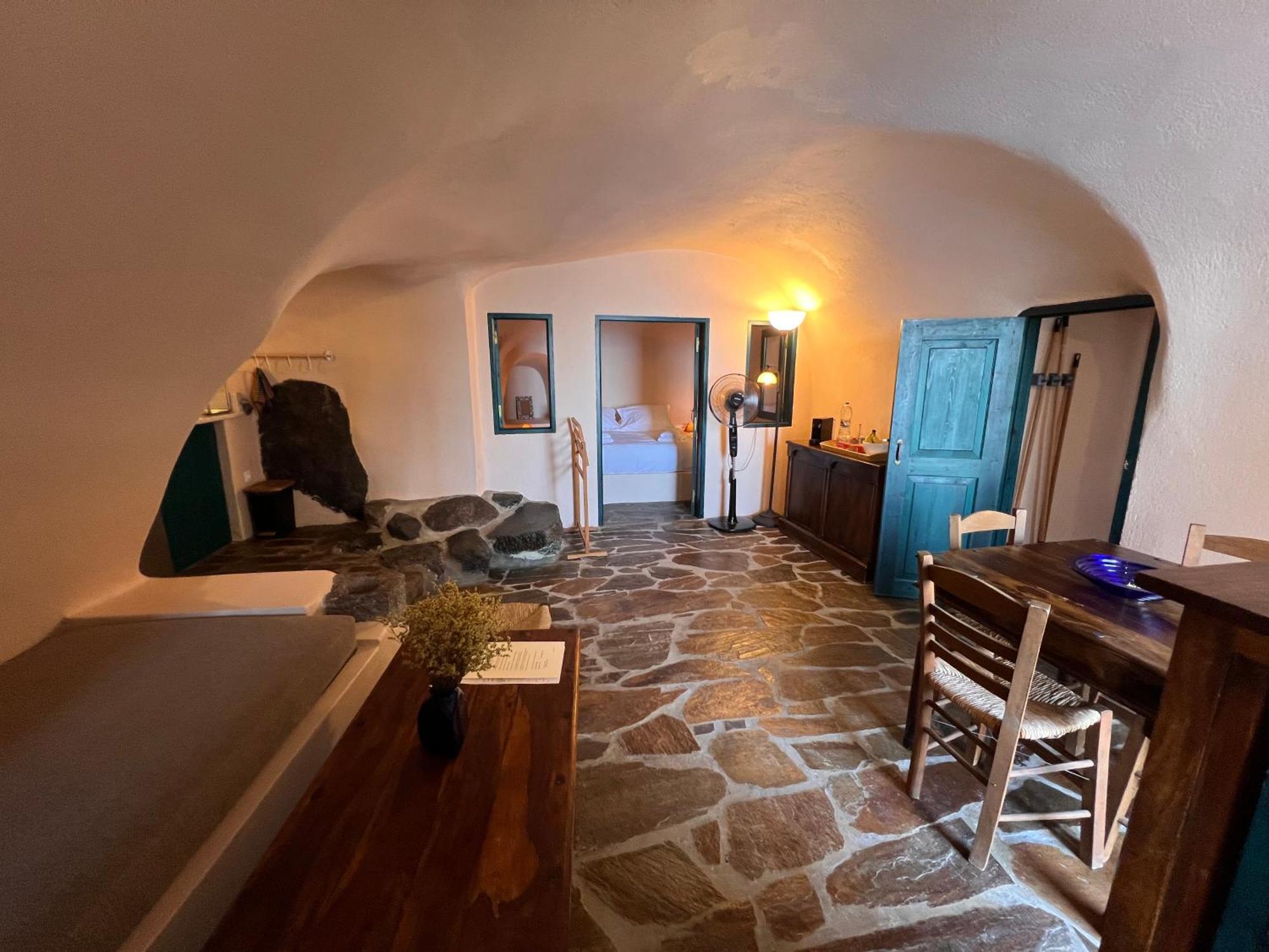 Oia Vineyart Homes Room photo